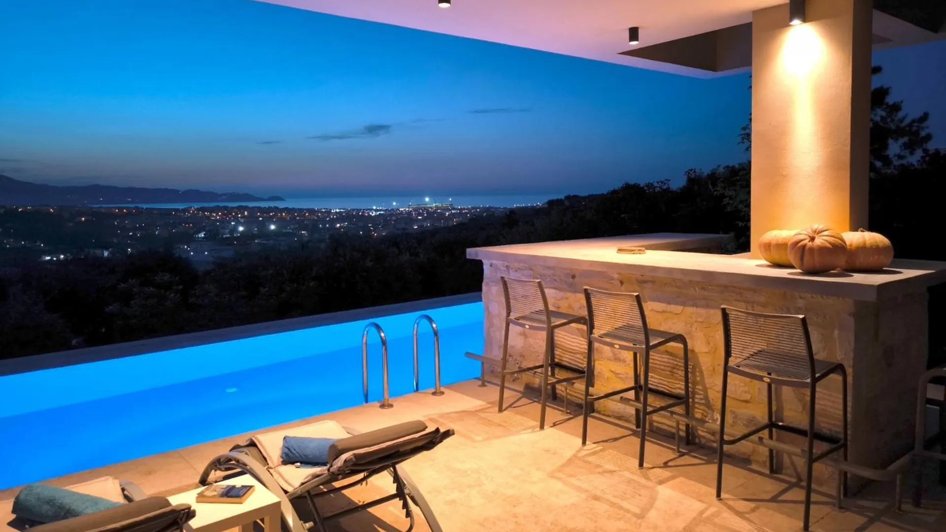 Villa Mirtylla Luxury Retreat W Pool, Bbq And Gym 伊拉克利翁 0*,