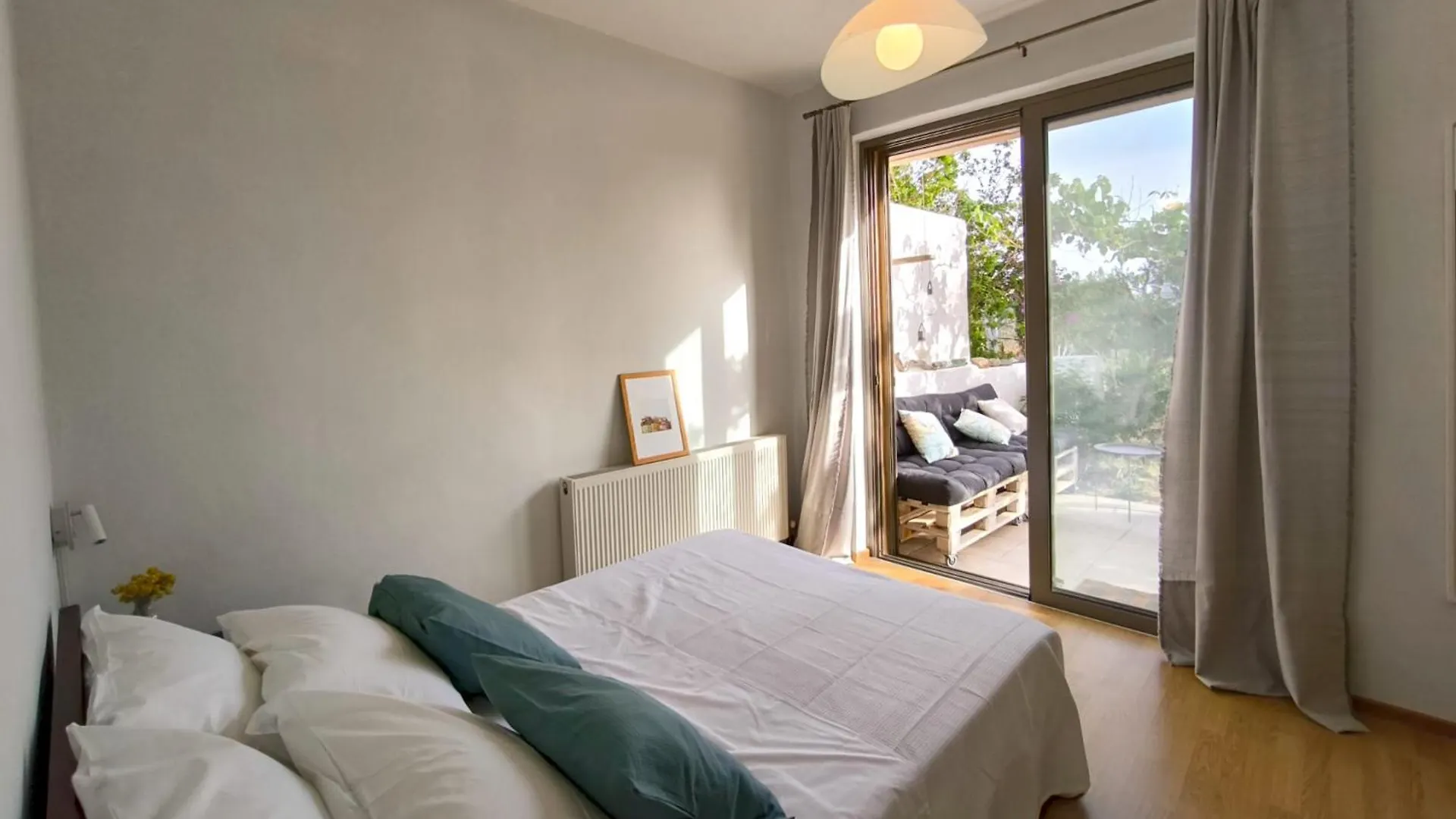 Villa Mirtylla Luxury Retreat W Pool, Bbq And Gym 伊拉克利翁