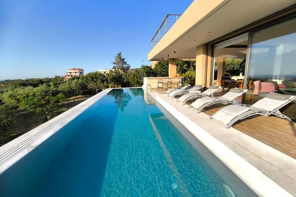 Villa Mirtylla Luxury Retreat W Pool, Bbq And Gym 伊拉克利翁